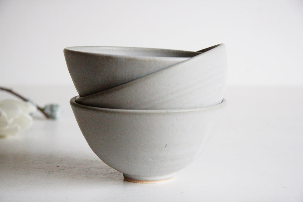 Farmhouse Pottery Decorative Bowls in Classic White