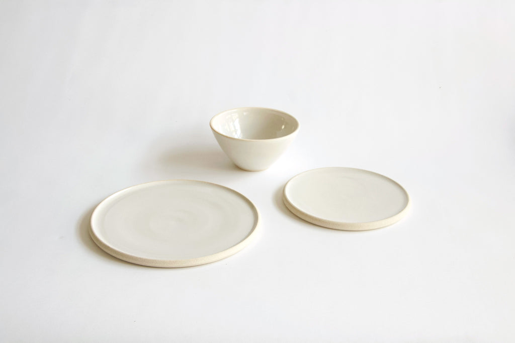 Classic White Silverlake Dinner Set