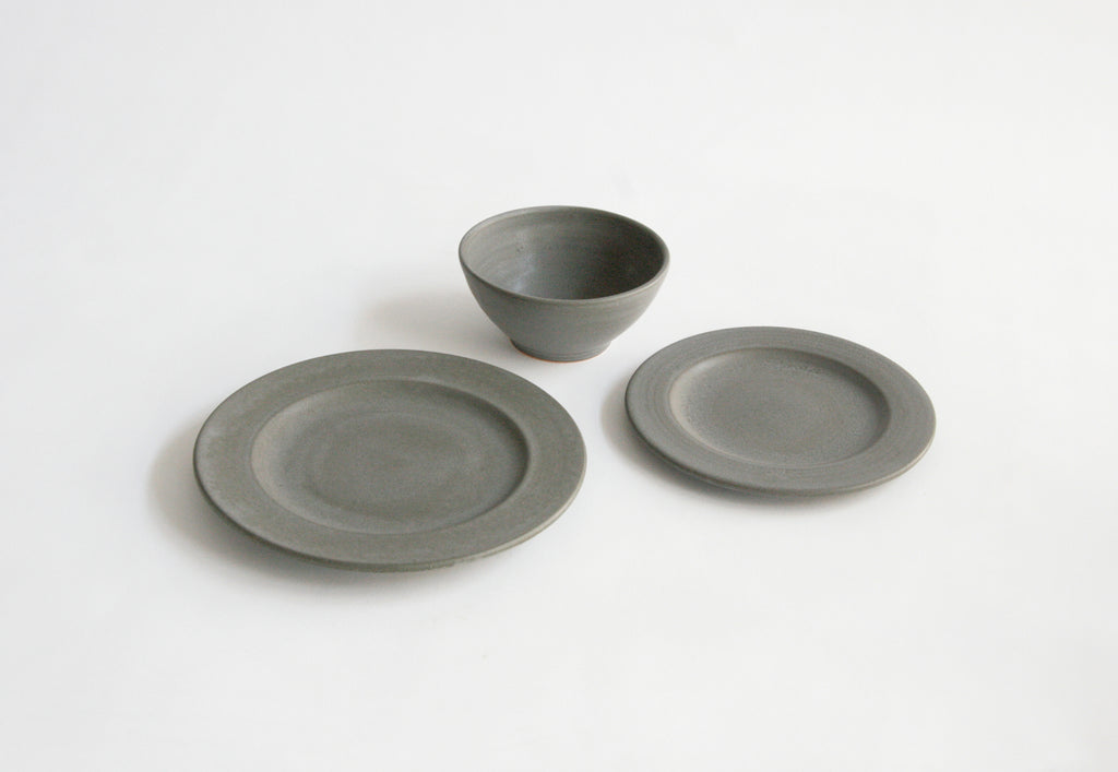 Charcoal Farmhouse Dinner Set